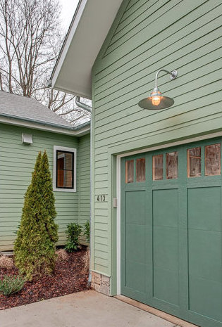 What Color Should You Paint Your Garage Doors Lp Smartside Blog - Do You Paint Garage Door Same Color As House